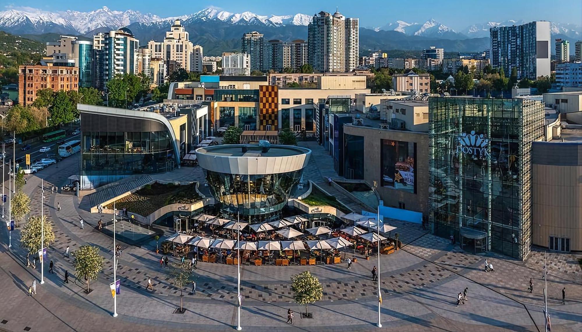 Nadezhda Apartments In Touristic Area, On The Dostyk Avenue 89 Almaty Esterno foto
